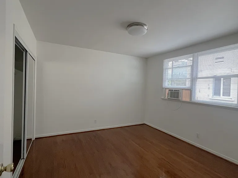 2612 Santa Monica Blvd #4 — Photo 9