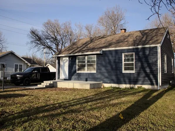 1910 S Laura Ave, Wichita, KS 67211