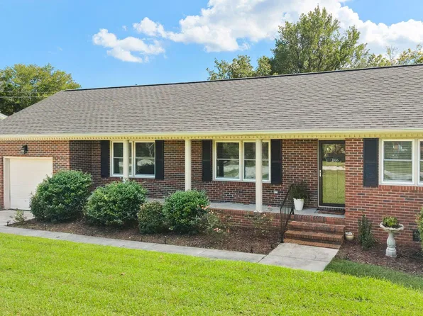 806 Bragg Drive, Wilmington, NC 28409