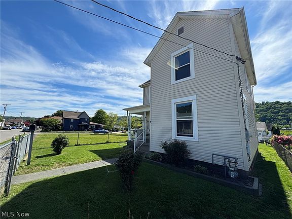 2nd image of 3616 Lincoln Ave