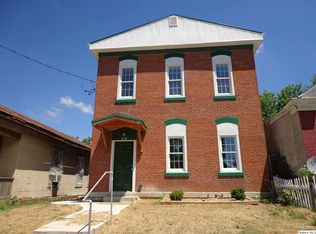 621 Oak St, Quincy, IL 62301