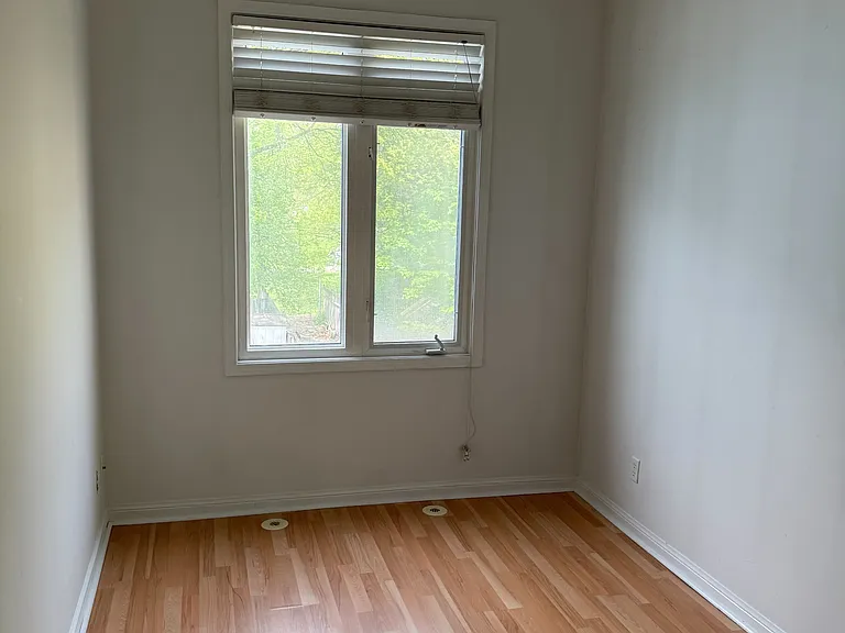 98 Carr St #Townhouse 2 — Photo 6