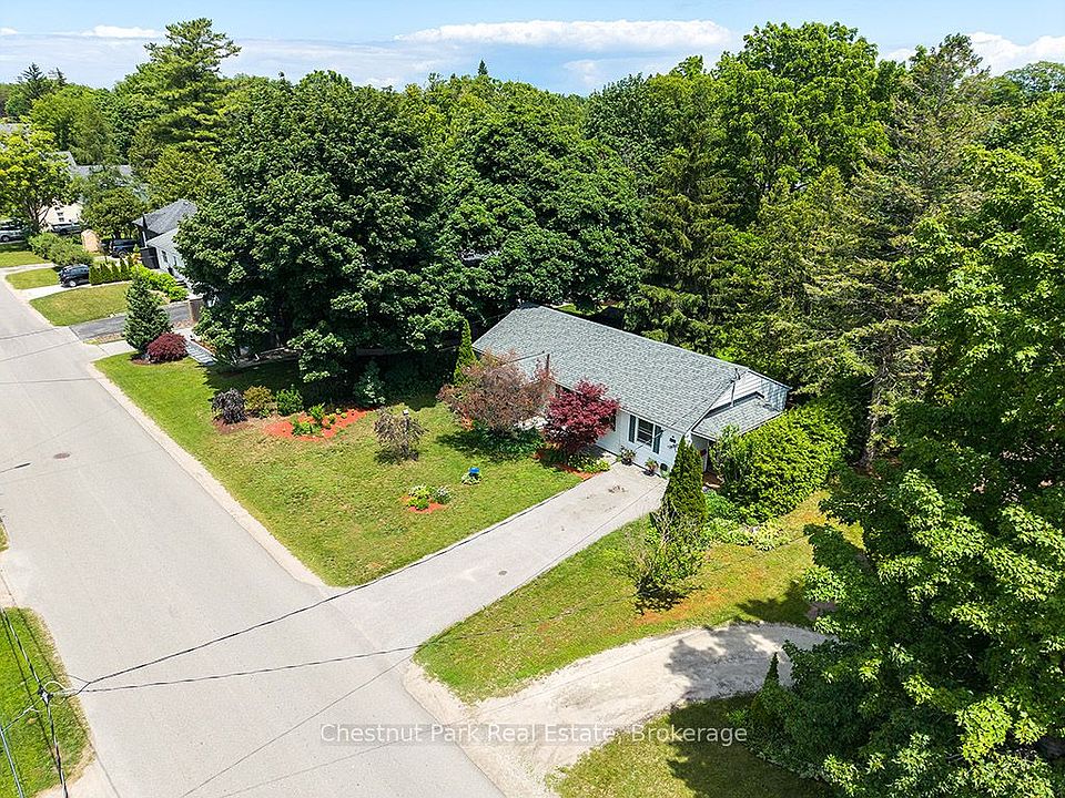 1st image of 333 Oak St