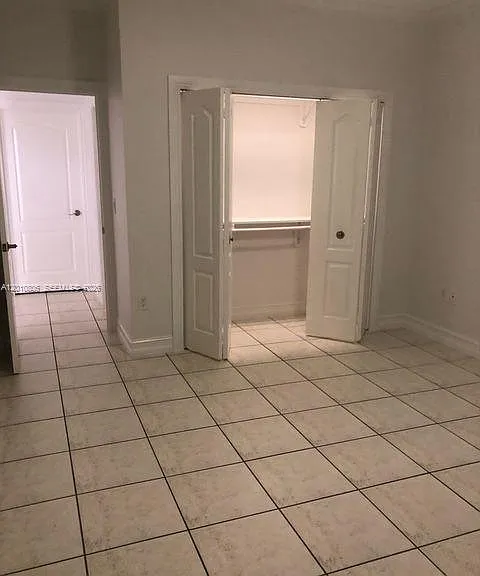 9910 SW 23rd St — Photo 18