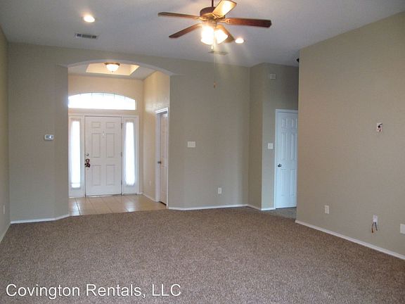 3rd image of 1024 Westway Dr
