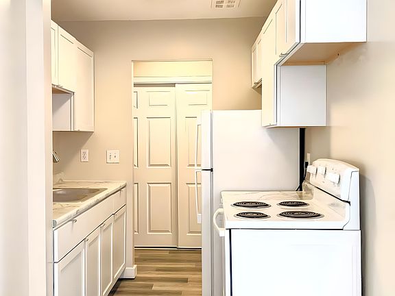 4th image of 1540 Mississippi St #207