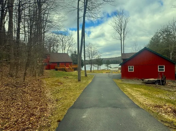 2747 E Lake Rd, New Milford, PA 18834