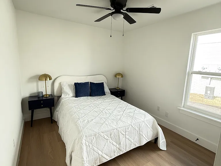 1172 W Cato Springs Rd — Photo 26