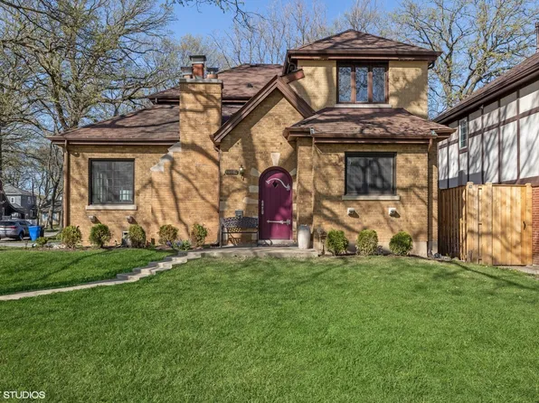 6657 N Hiawatha Ave, Chicago, IL 60646