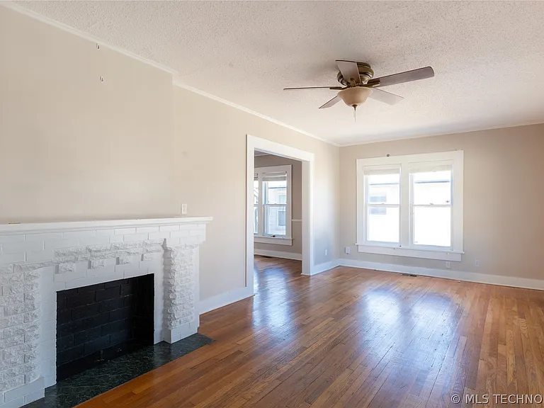 1836 E 16th St — Photo 5