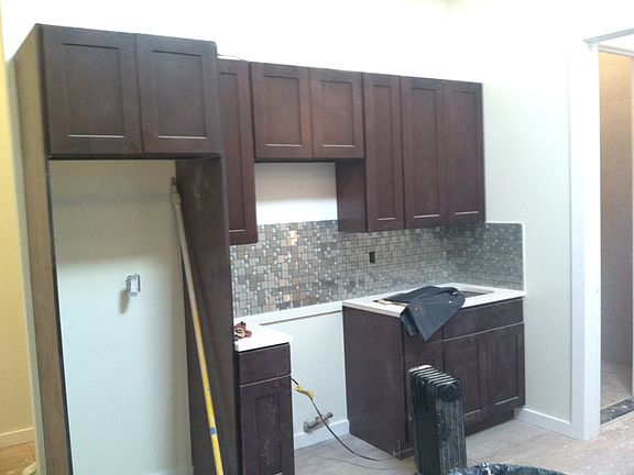 4th image of 28 Park St APT 2