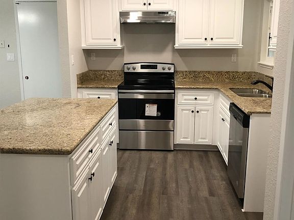 4th image of 381 E Nees Ave Unit 123