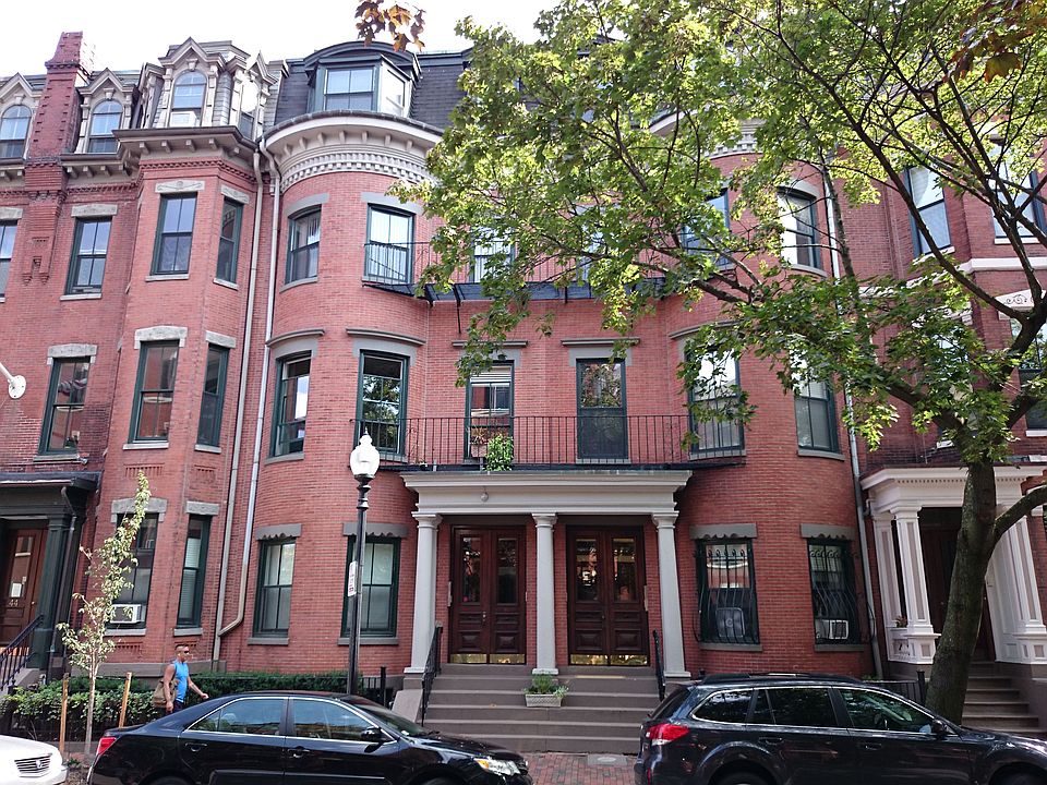 2nd image of 48 Chandler St #2