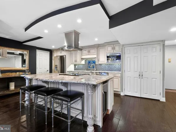 1420 Locust St APT 31I, Philadelphia, PA 19102