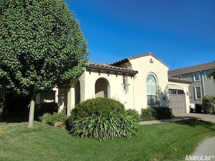 1st image of 4346 Reveil Ln