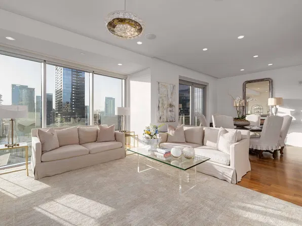 200 Congress Ave Unit 19AC, Austin, TX 78701