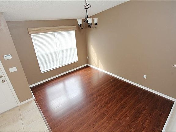 2nd image of 521 Dove Ct