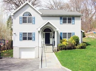 544 Secor Rd, Hartsdale, NY 10530