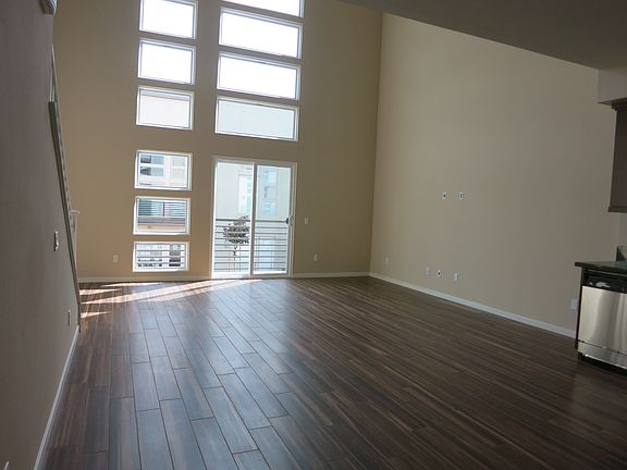 4th image of 1504 W Artesia Sq APT D