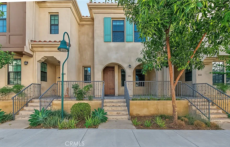 501 W Foothill Blvd #111
