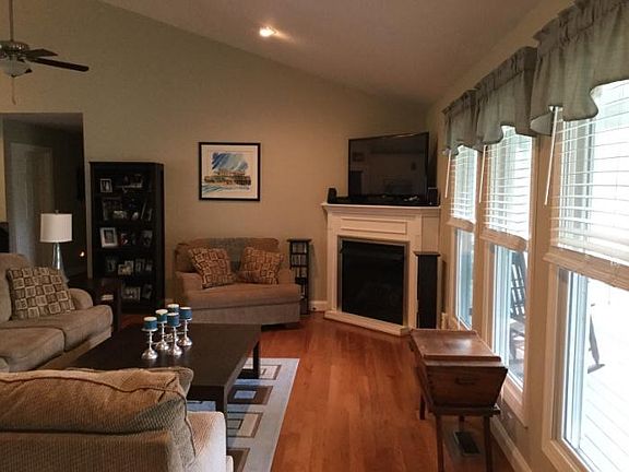 Living area, gas fireplace