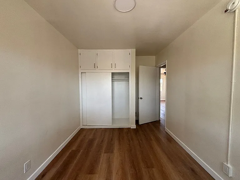 7102 Malabar St — Photo 13