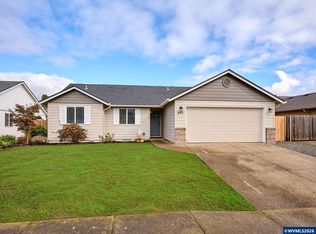 869 Meadowlark Pl, Molalla, OR 97038