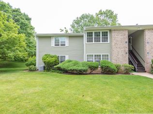 43 Snowburry Ct, Red Bank, NJ 07701