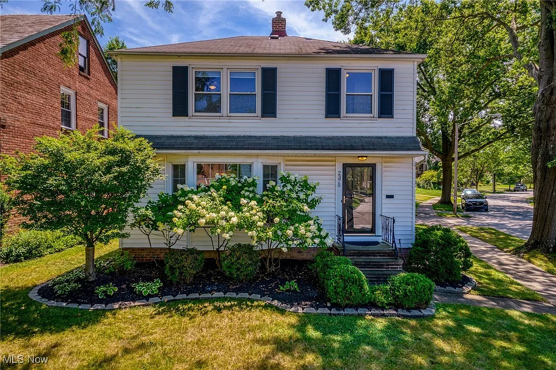 2375 Traymore Rd photo 1