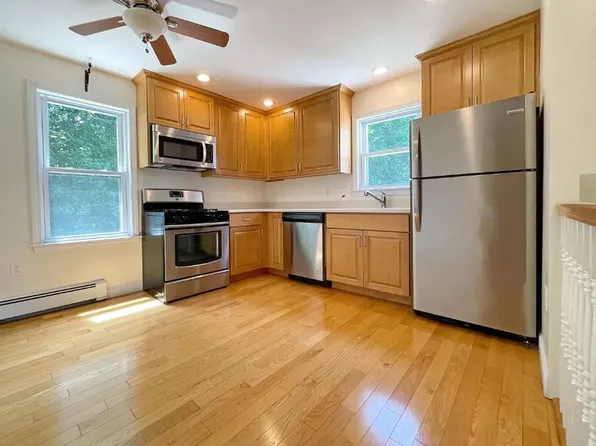 35 Green Street, 35 Green St #2, Woburn, MA 01801