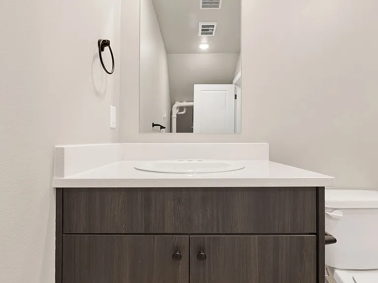 343 Martin St — Photo 36