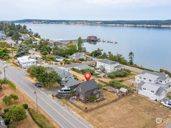 104 NE 9th, Coupeville, WA 98239