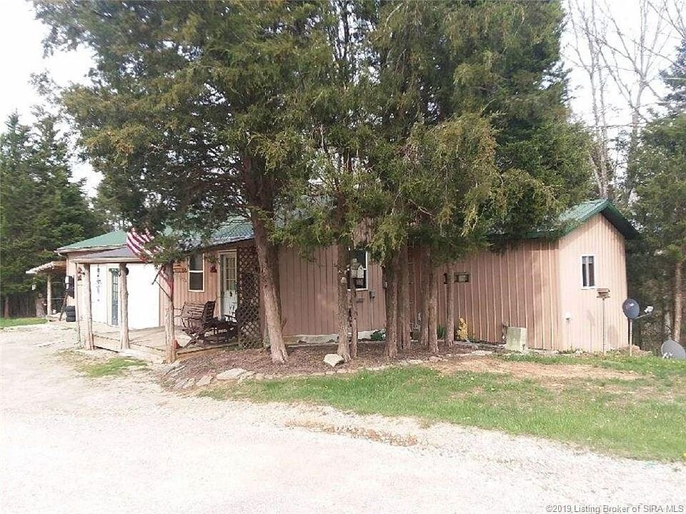 2nd image of 3500 N Jefferson Lake Rd