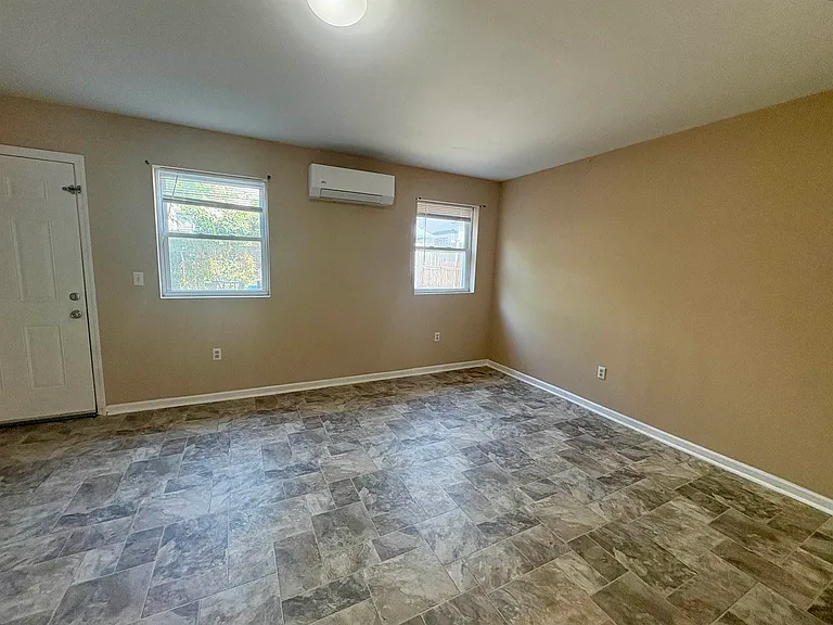 42 Seaview Ave #1 — Photo 6