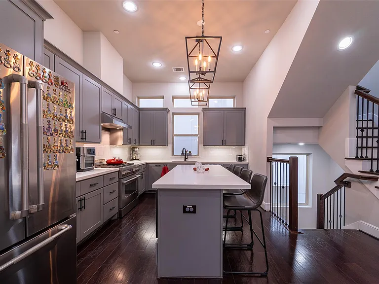 4008 Barnes St — Photo 13