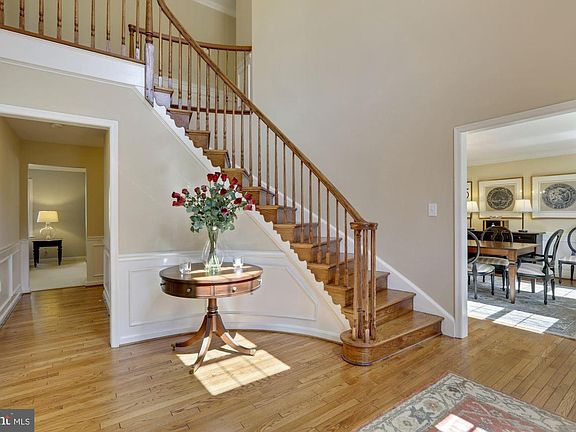 4th image of 11796 Hollyview Dr