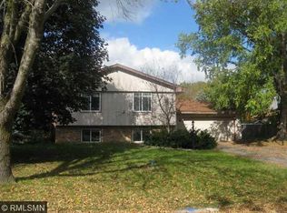 1371 105th Ave NW, Coon Rapids, MN 55433