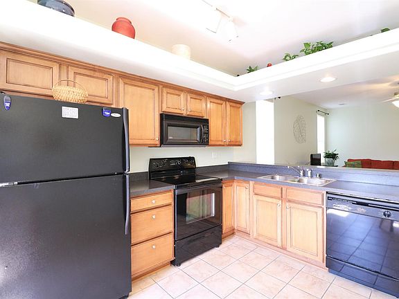 5th image of 628 Green Valley Dr