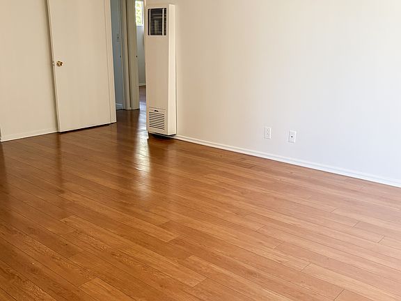 3rd image of 1616 S Chapel Ave APT B