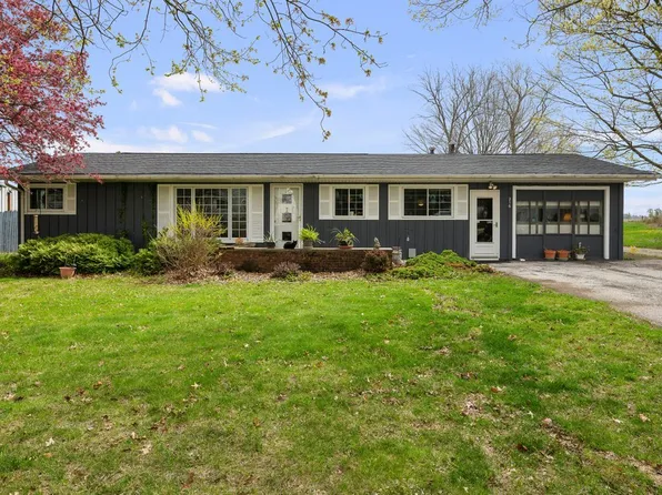 216 N Harlan St, Neponset, IL 61345