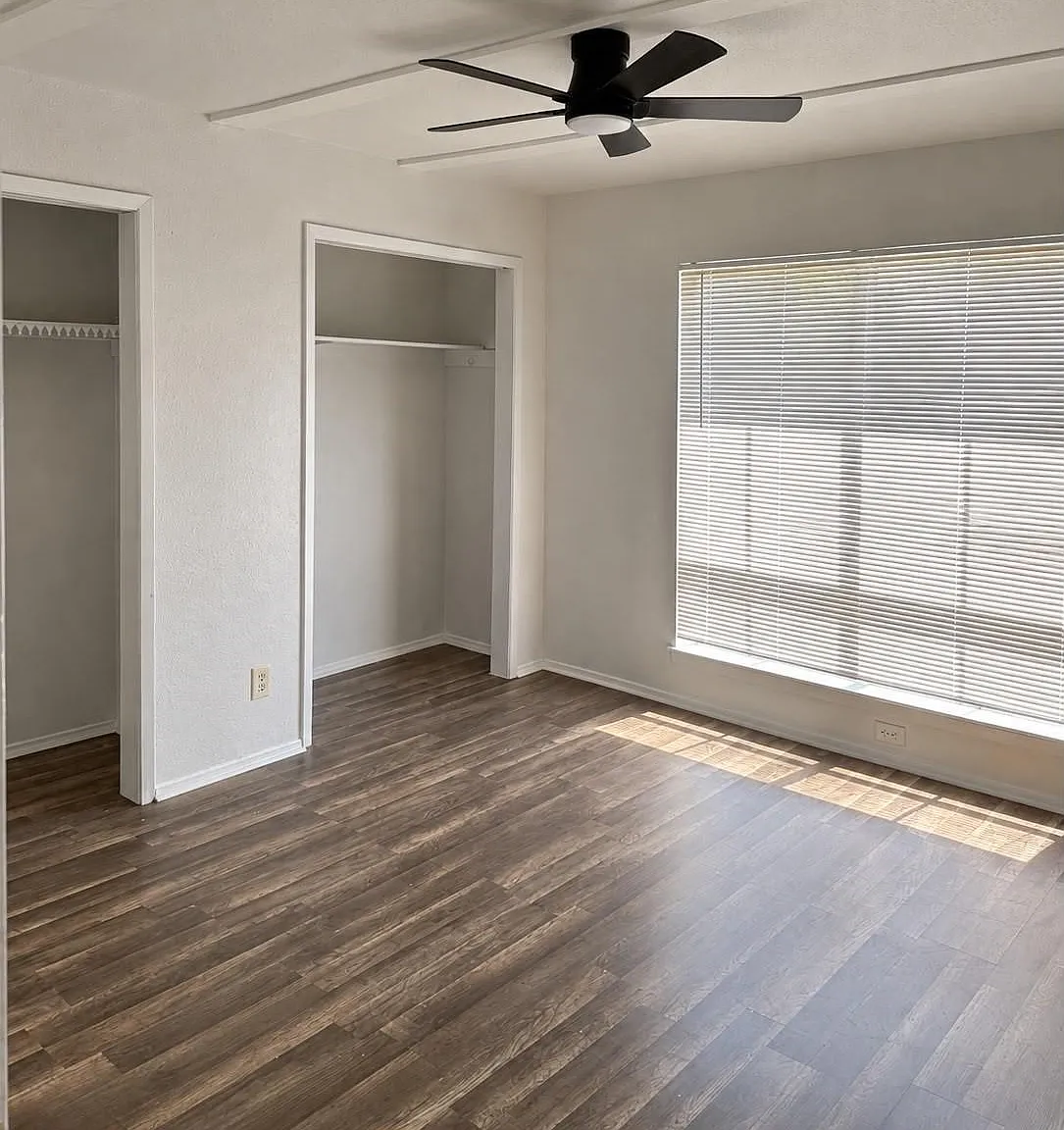 3 bed, 2.0 bath, 1373 sqft, $1,525 — Photo 2