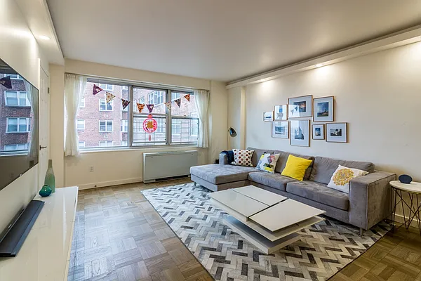 Sold by Benjamin Realty Since 1980 | media 17