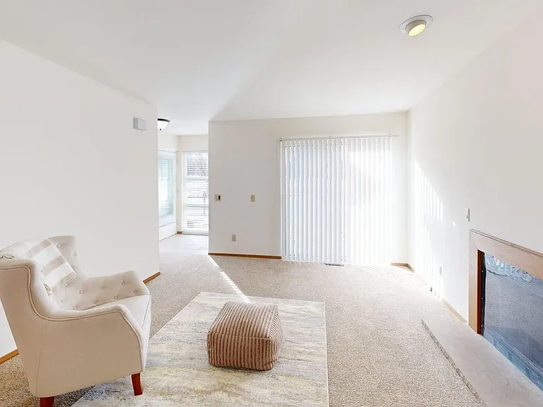 Sauk Creek Apartments — Photo 40