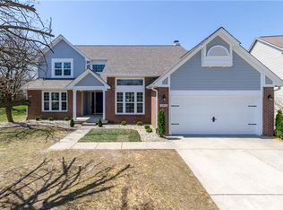 9912 Mapleton Ct, Fishers, IN 46037