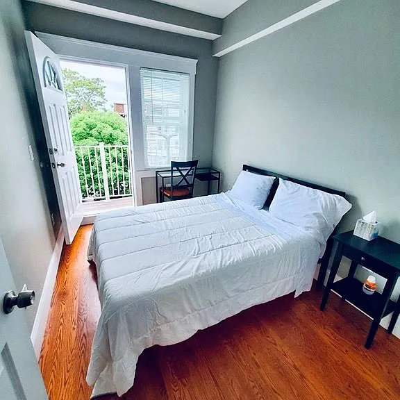 181 Gold St #3 — Photo 5