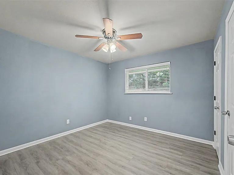 6343 Maple Hill Dr — Photo 20