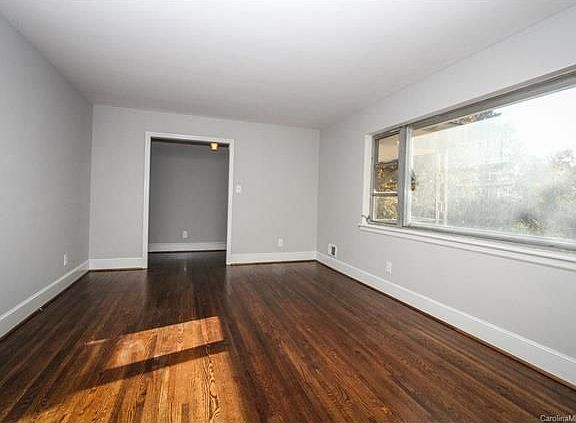 4th image of 1639 Oline Pl