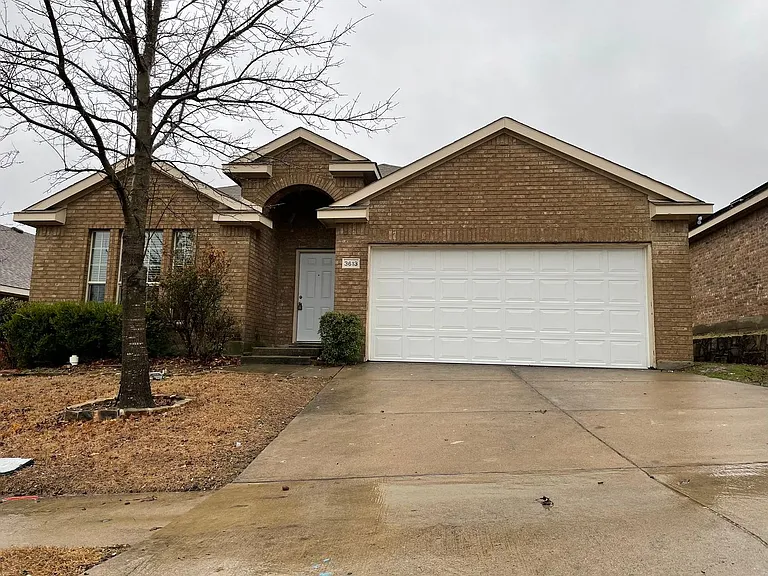3613 Dove Ln — Photo 1