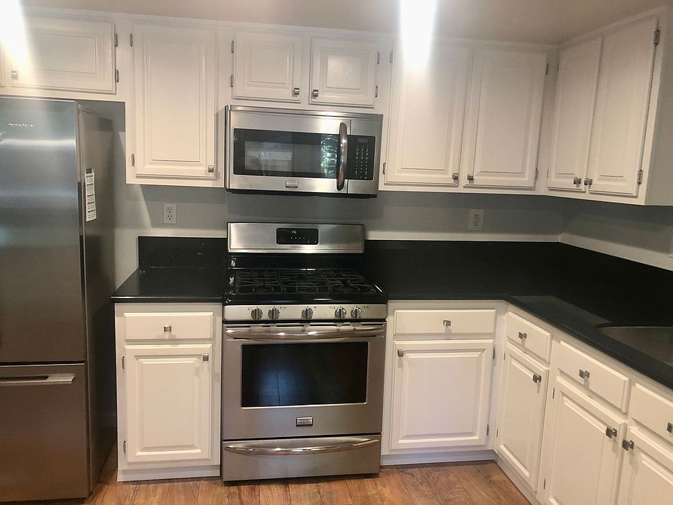 1st image of 2164 University Park Dr