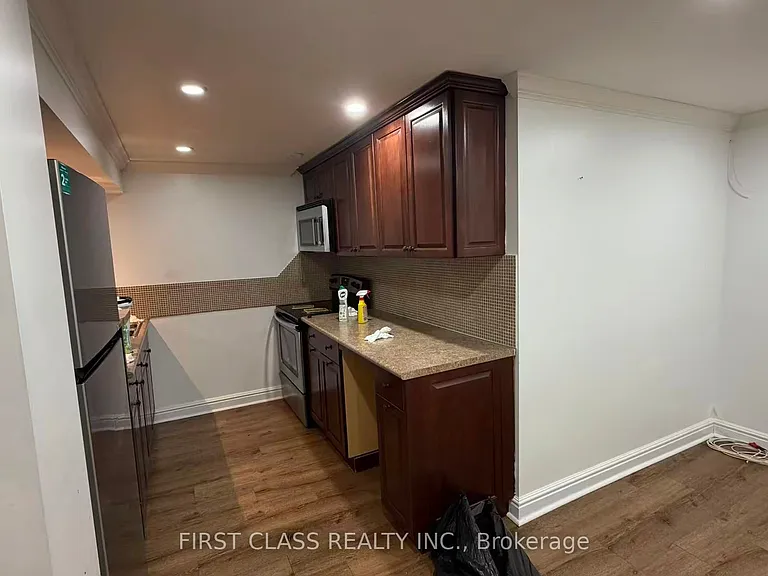 109 Goulding Ave — Photo 14